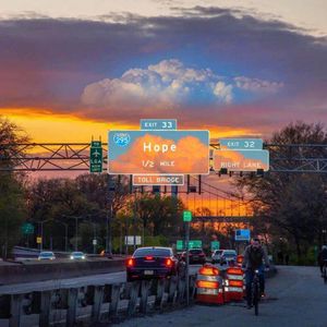 亂倫近親相姦中文字幕的编剧是谁
